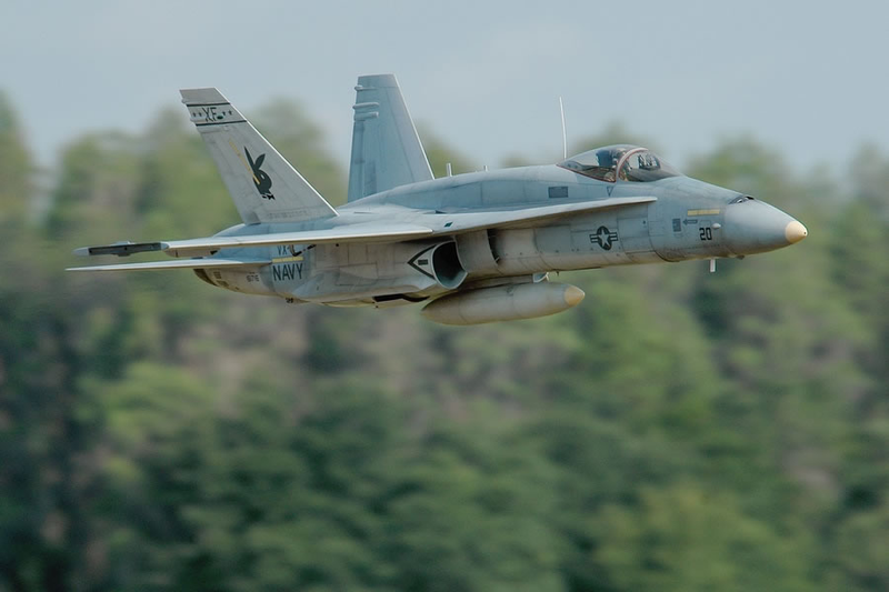 Illustration for article titled Top Gun 2008: Biggest RC Airplane Competition in the World